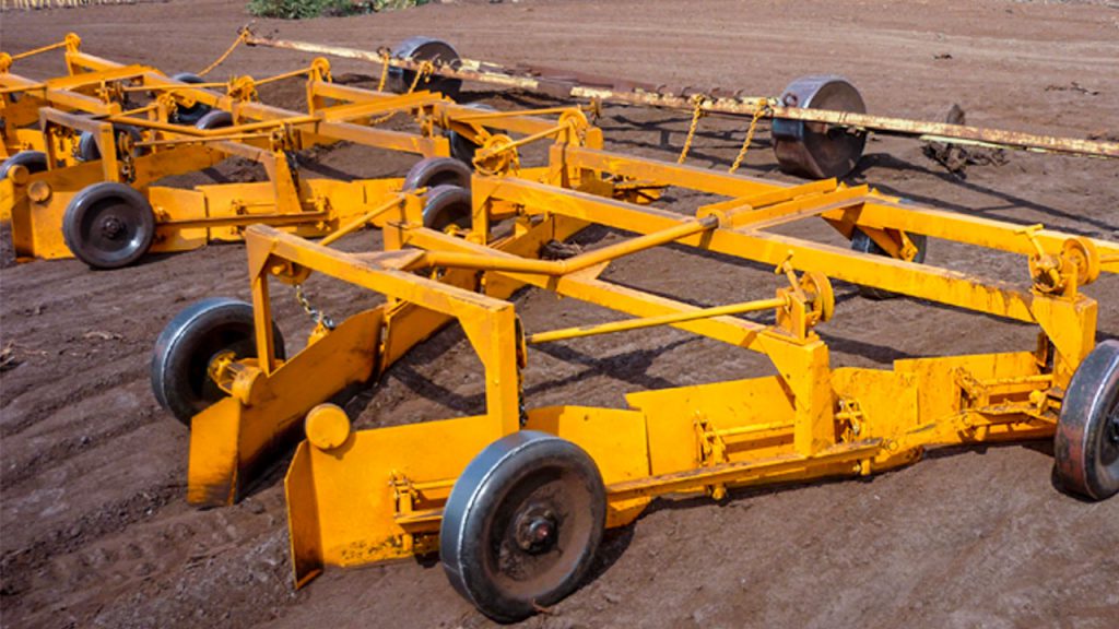 Валкователь фрезерного торфа Амкодор АТВл-18